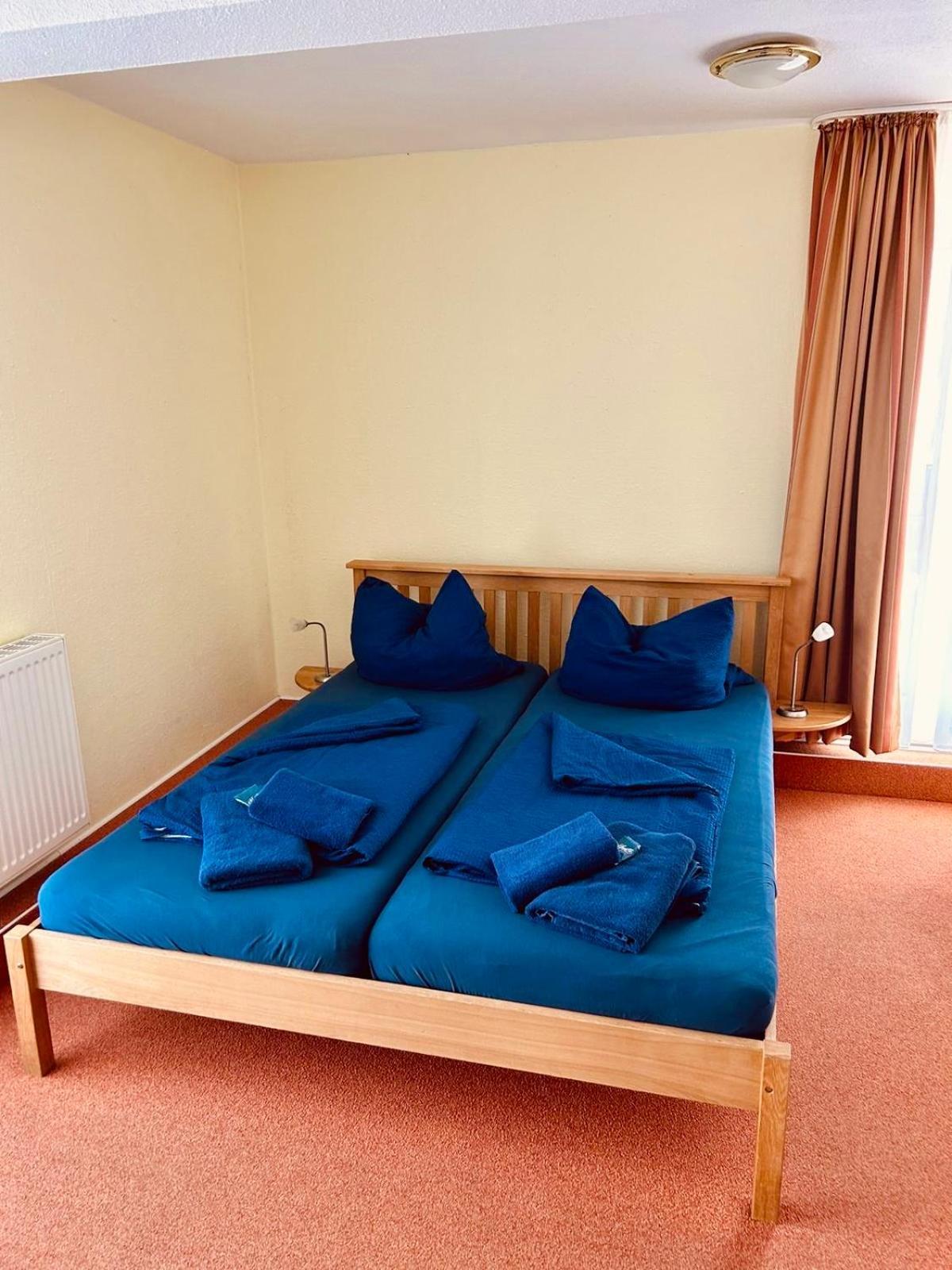 Alter Kornspeicher - Low Budget Zimmer Carolinensiel Exterior photo